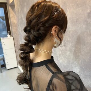 編み下ろしパーティーアレンジ🏻‍♀️ ヘアアレンジのみのご予約も…