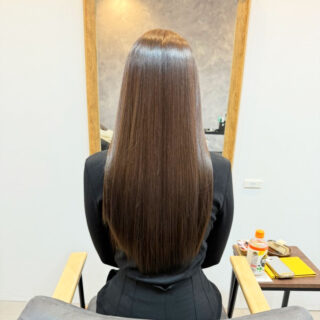 中崎町徒歩3分のヘアサロン「ecla」‍♀️ 秋の乾燥や寒さで髪もパ…